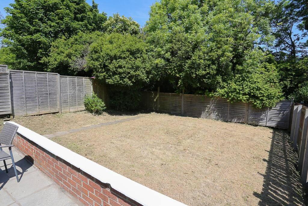 2 Bedroom House In Belfast With Garden Kültér fotó