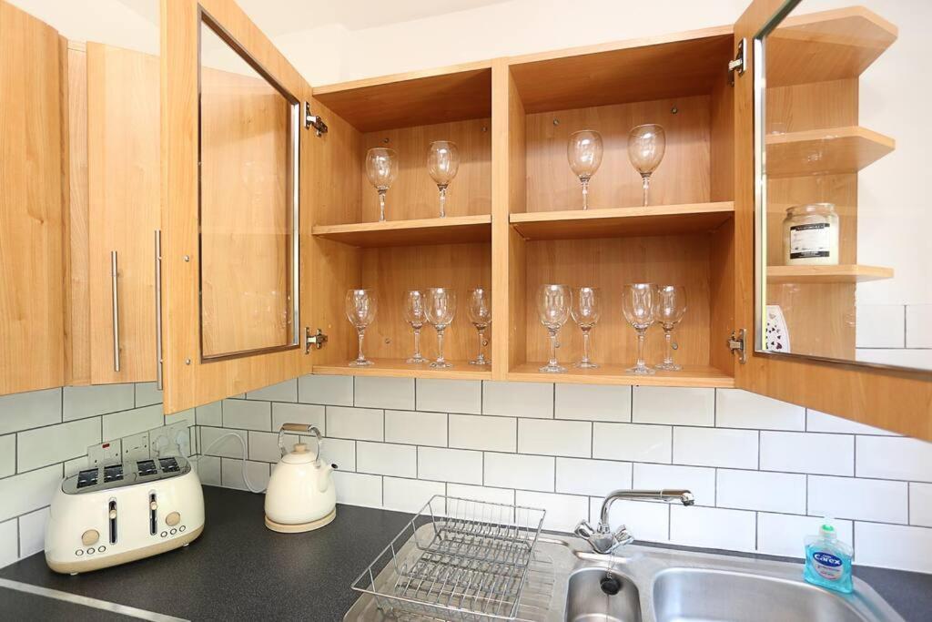 2 Bedroom House In Belfast With Garden Kültér fotó